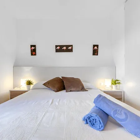 Lägenhet Platja De Roses-9 By Interhome