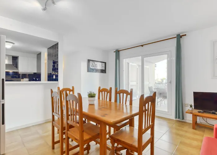 Appartamento Platja De Roses-9 By Interhome